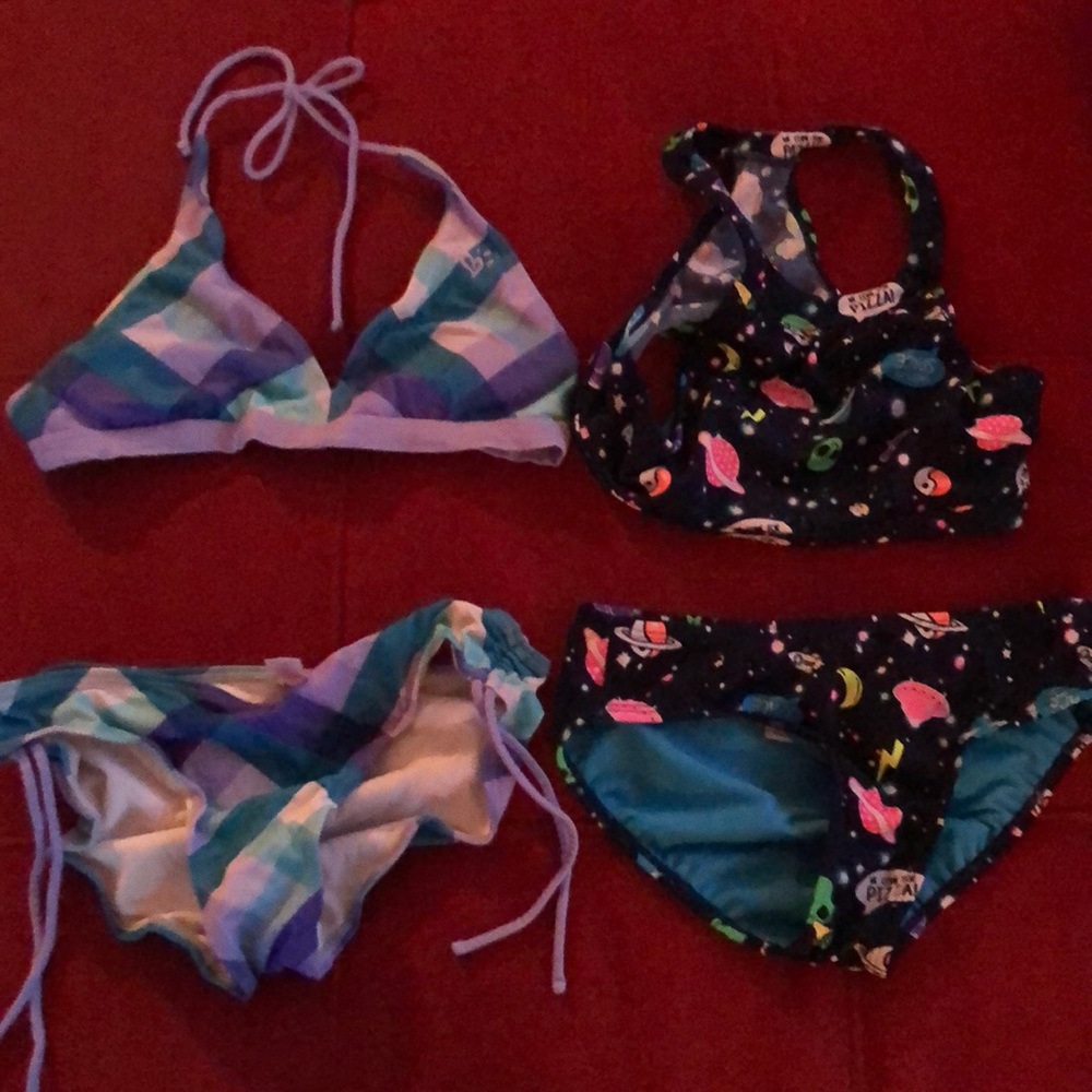 Justice bikinis 👙